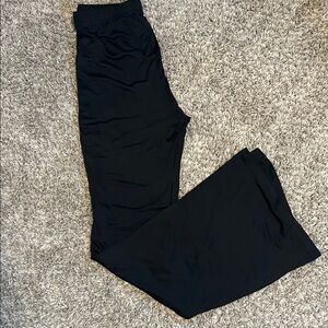 5/$20 ❤️𝙑𝙙𝙖𝙮 𝙘𝙡𝙤𝙨𝙚𝙩 𝙨𝙖𝙡𝙚 Wet Seal Black Wide-Leg Pants